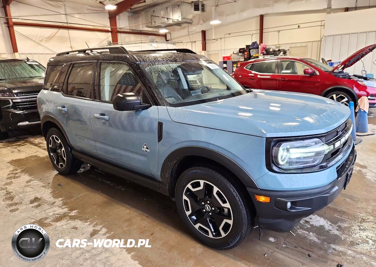 2021 Ford Bronco Sport Outer Banks VIN:3FMCR9C60MRA01867 - 4