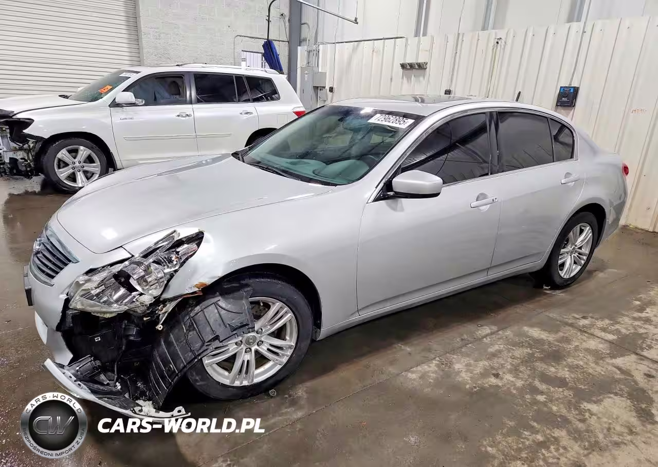 2011 Infiniti G37