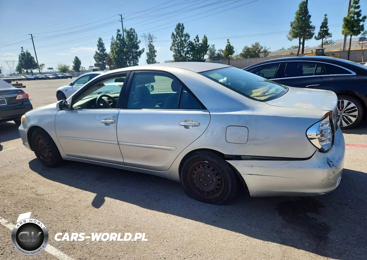 2003 Toyota Camry Le VIN:JTDBE32K430153690 - 2