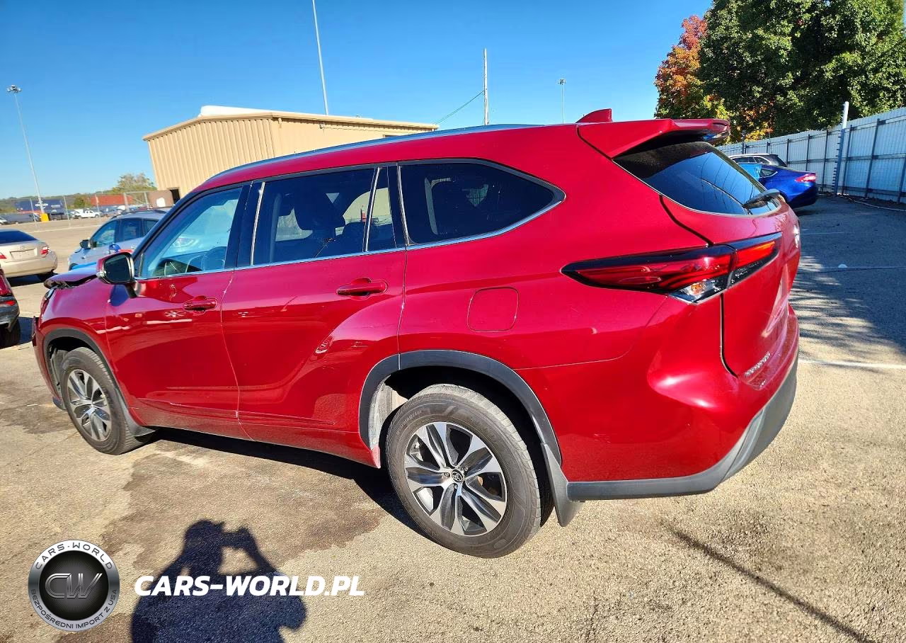 2021 Toyota Highlander Xle VIN:5TDGZRBH1MS099667 - 2