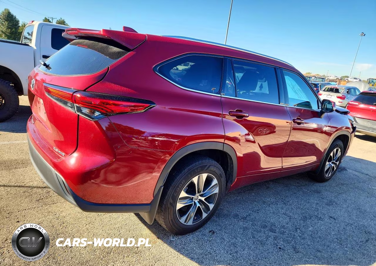 2021 Toyota Highlander Xle VIN:5TDGZRBH1MS099667 - 3