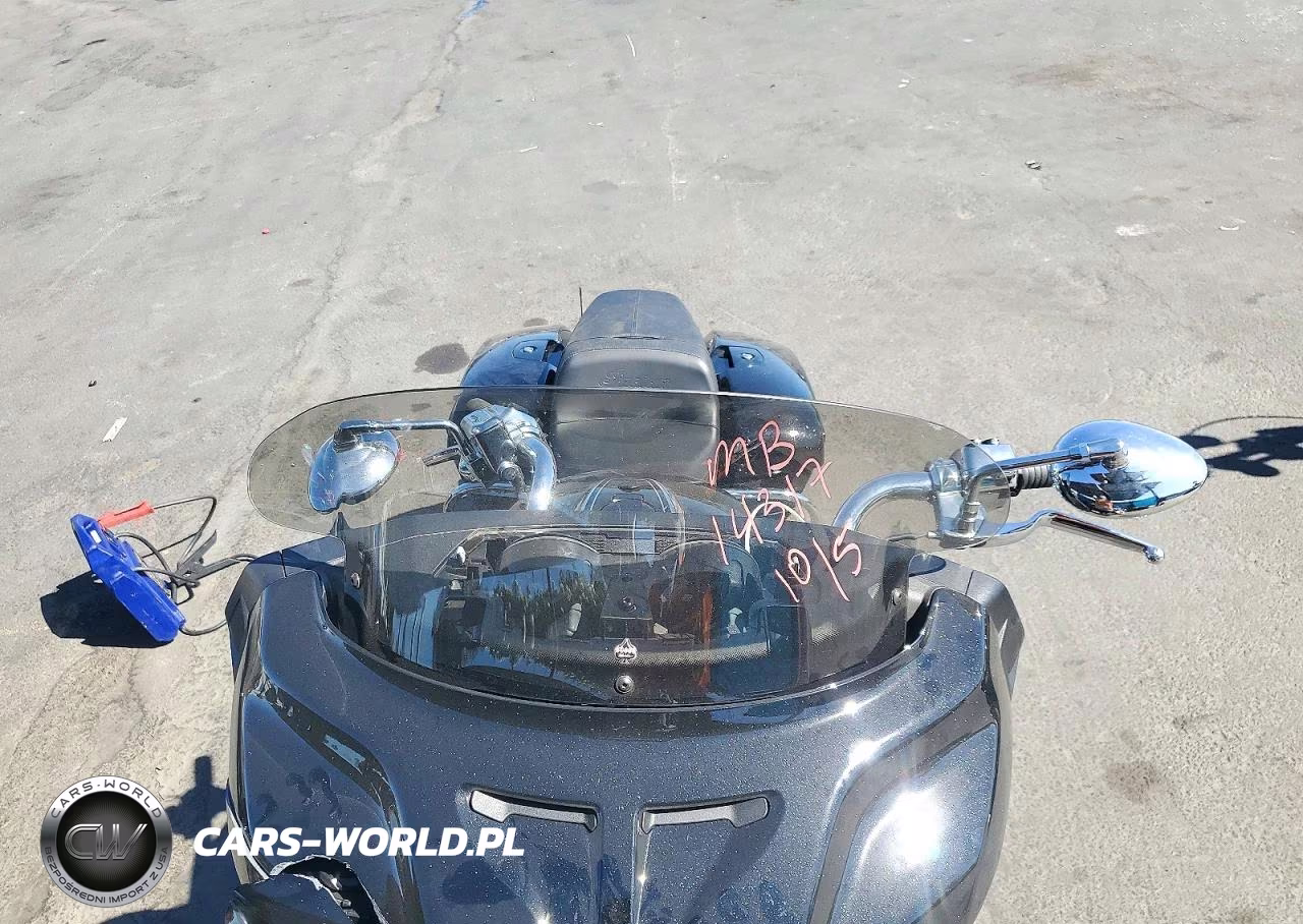 2021 Indian Motorcycle Co. Challenger Limited VIN:56KLCARR0M3395050 - 5