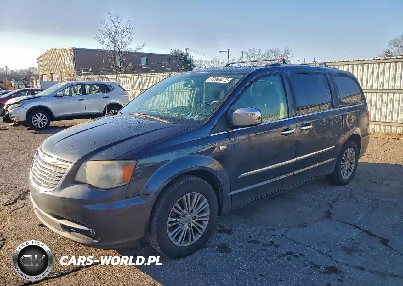2014 Chrysler Town & Country Touring L