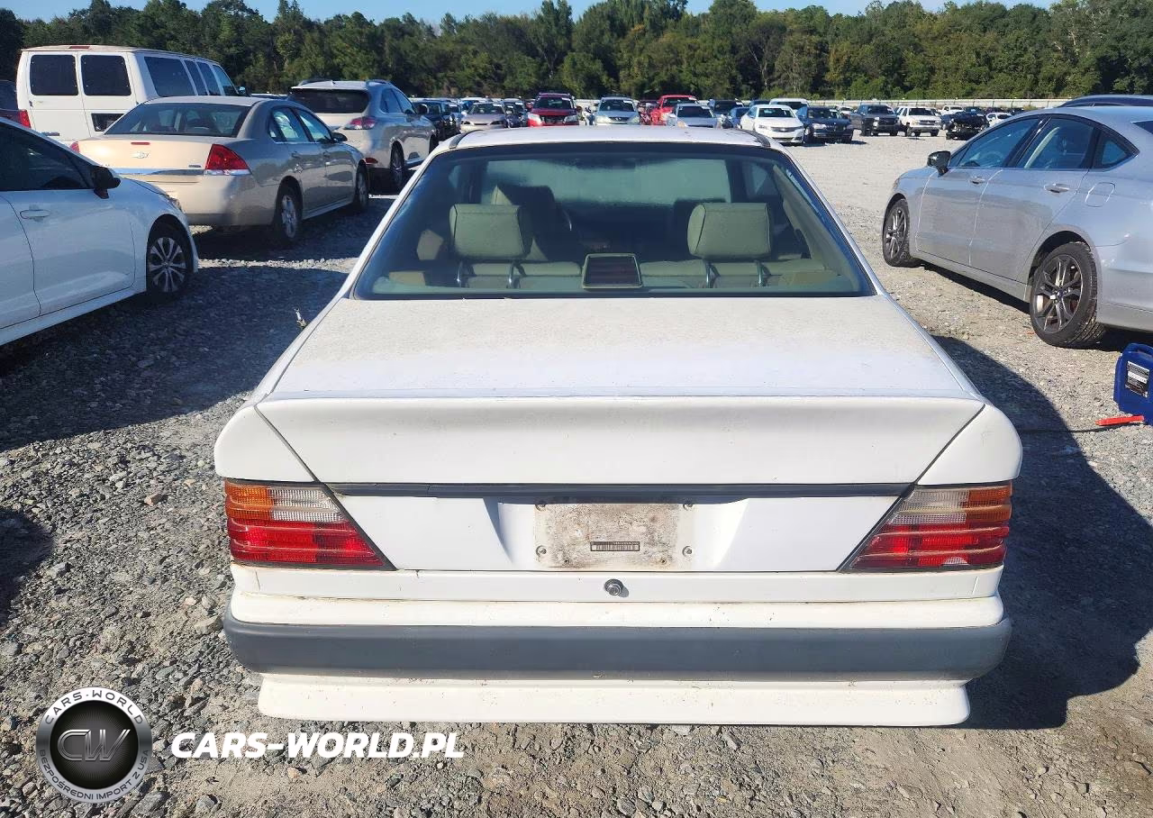 1991 Mercedes-Benz 300 Ce VIN:WDBEA51D1MB330692 - 6