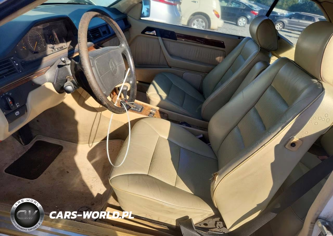 1991 Mercedes-Benz 300 Ce VIN:WDBEA51D1MB330692 - 7