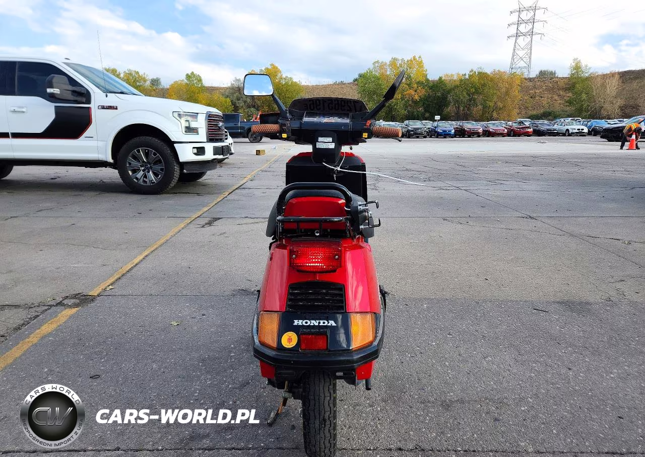 2002 Honda Ch80 VIN:3H1HF03072D702924 - 4