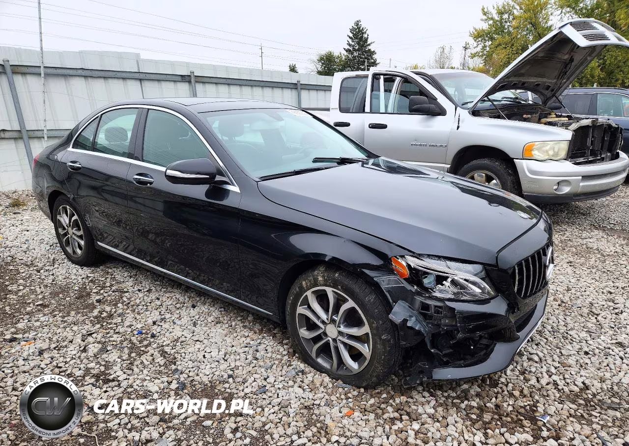 2015 Mercedes-Benz C 300 4Matic VIN:55SWF4KB5FU033552 - 4