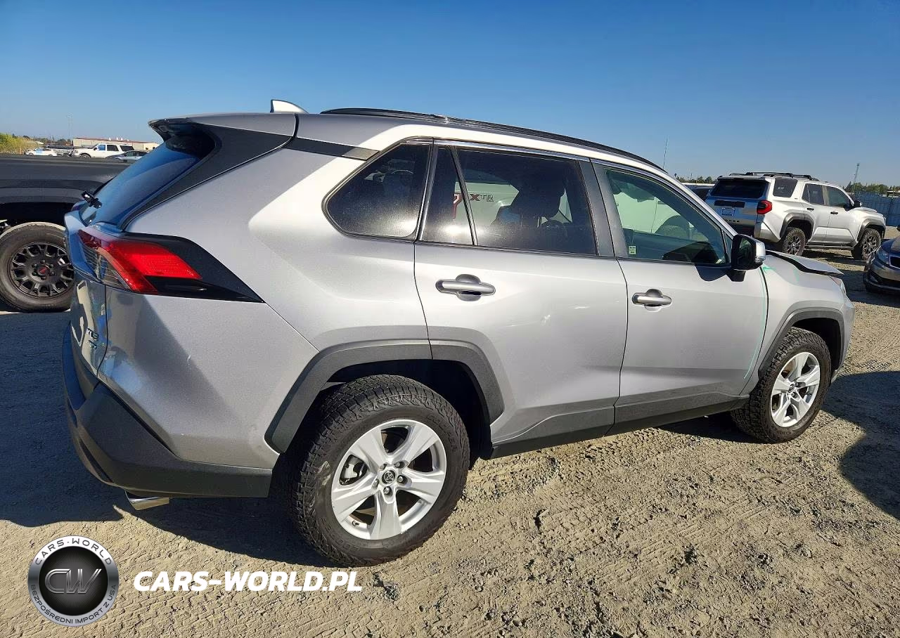 2019 Toyota Rav4 Xle VIN:JTMP1RFV3KD506100 - 3