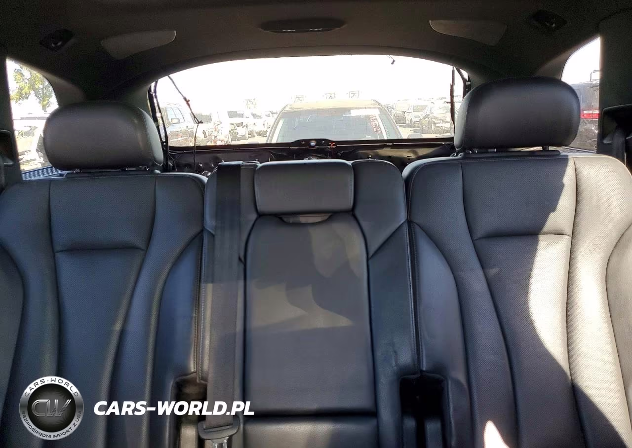 2019 Audi Q7 Premium Plus VIN:WA1LHAF71KD026323 - 10