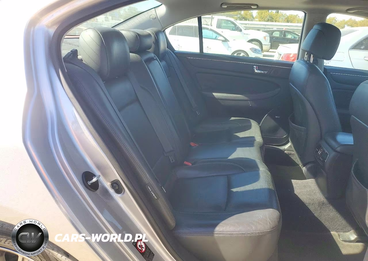 2011 Hyundai Genesis 3.8L VIN:KMHGC4DE6BU113641 - 10
