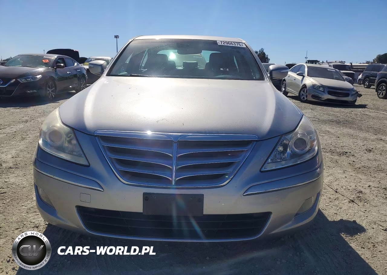 2011 Hyundai Genesis 3.8L VIN:KMHGC4DE6BU113641 - 5
