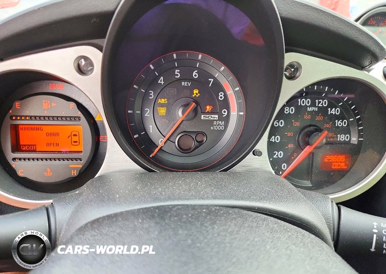 2020 Nissan 370Z Base VIN:JN1AZ4EH5LM821563 - 9