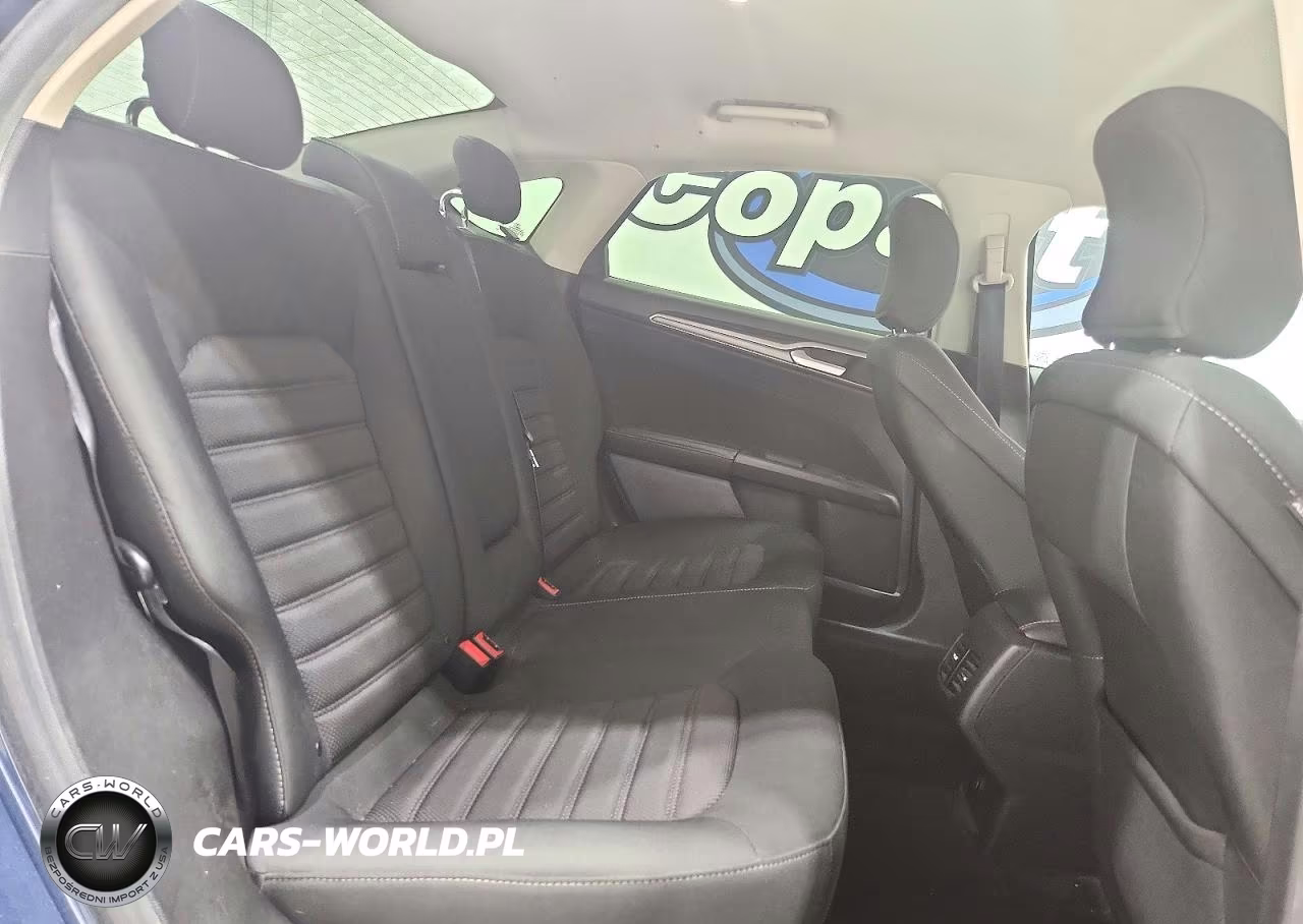 2019 Ford Fusion Se VIN:3FA6P0HD4KR200725 - 10