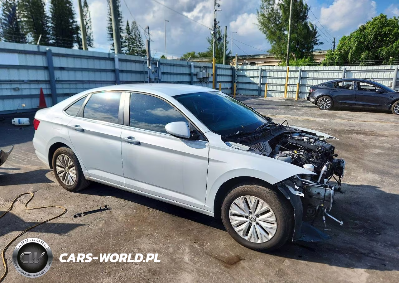 2019 Volkswagen Jetta S VIN:3VWC57BU3KM131606 - 4