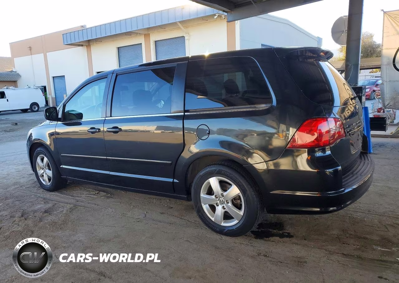 2010 Volkswagen Routan Sel VIN:2V4RW5DX5AR435197 - 2