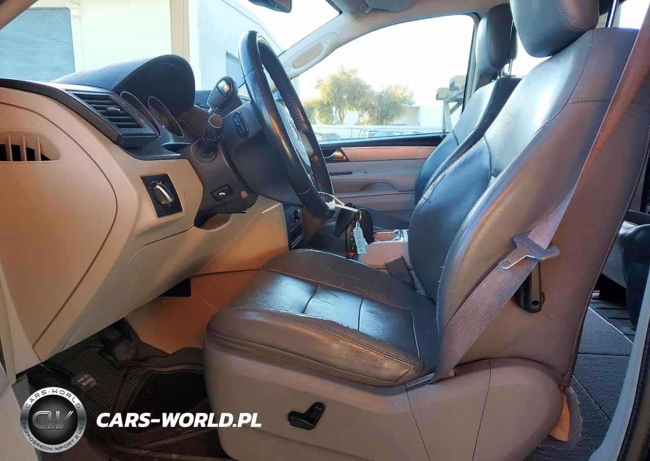 2010 Volkswagen Routan Sel VIN:2V4RW5DX5AR435197 - 7