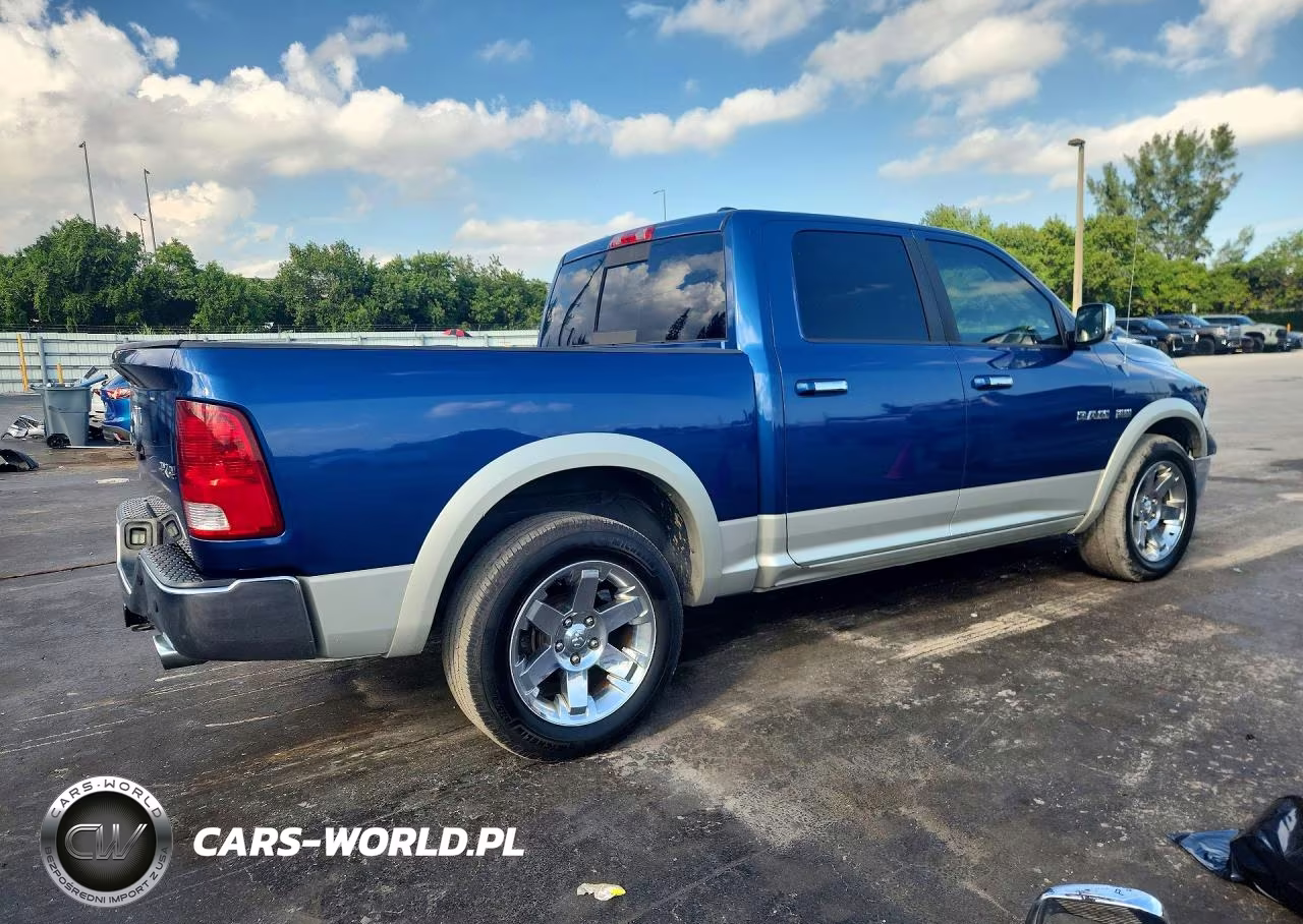 2010 Dodge Ram 1500 Laramie VIN:1D7RV1CT3AS173656 - 3