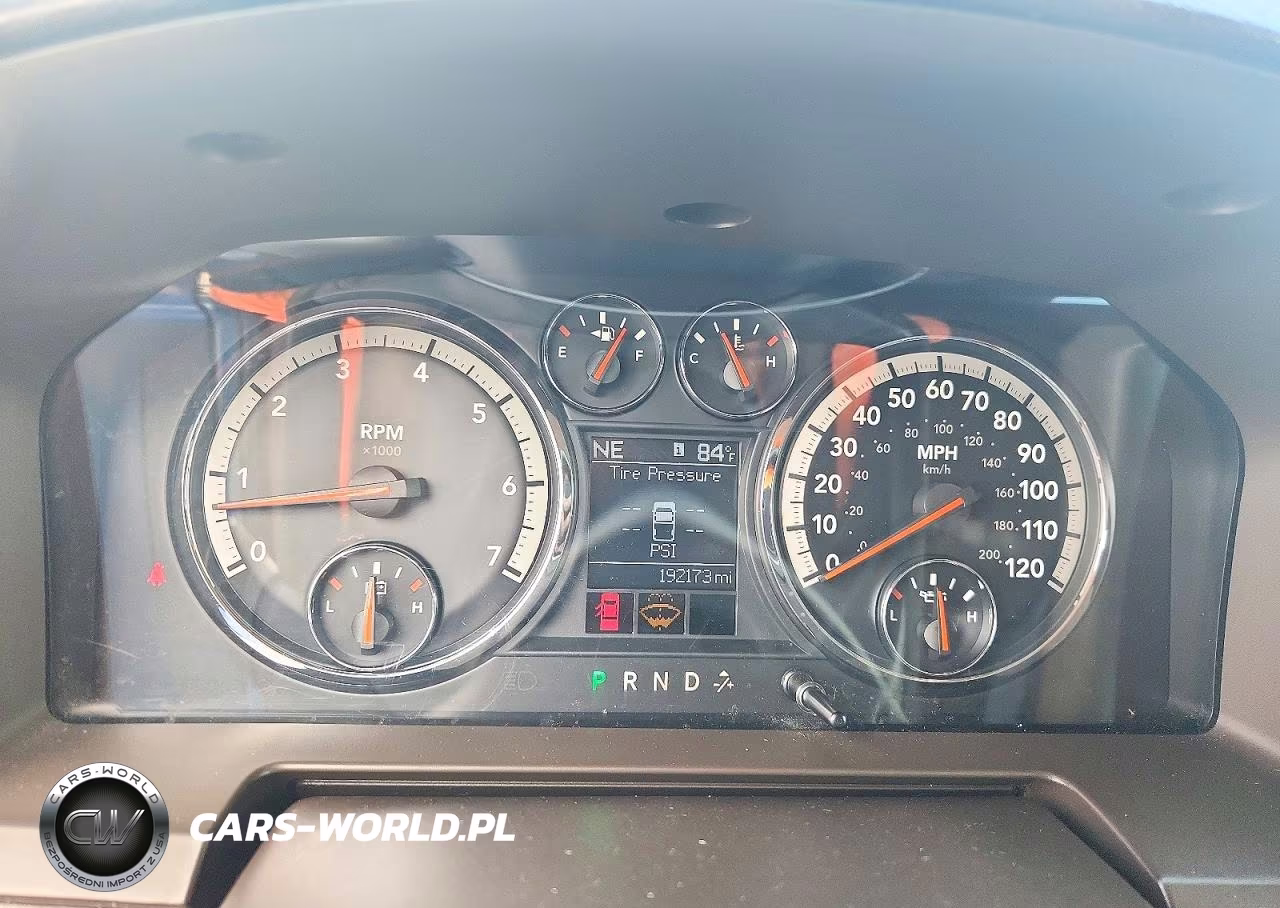 2010 Dodge Ram 1500 Laramie VIN:1D7RV1CT3AS173656 - 9
