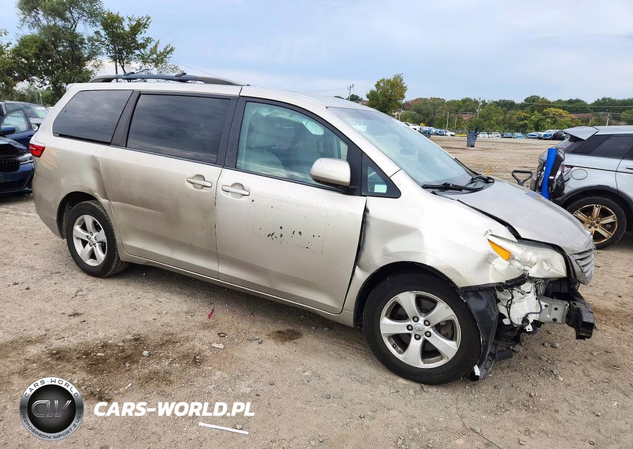 2016 Toyota Sienna Le VIN:5TDKK3DC0GS754595 - 4
