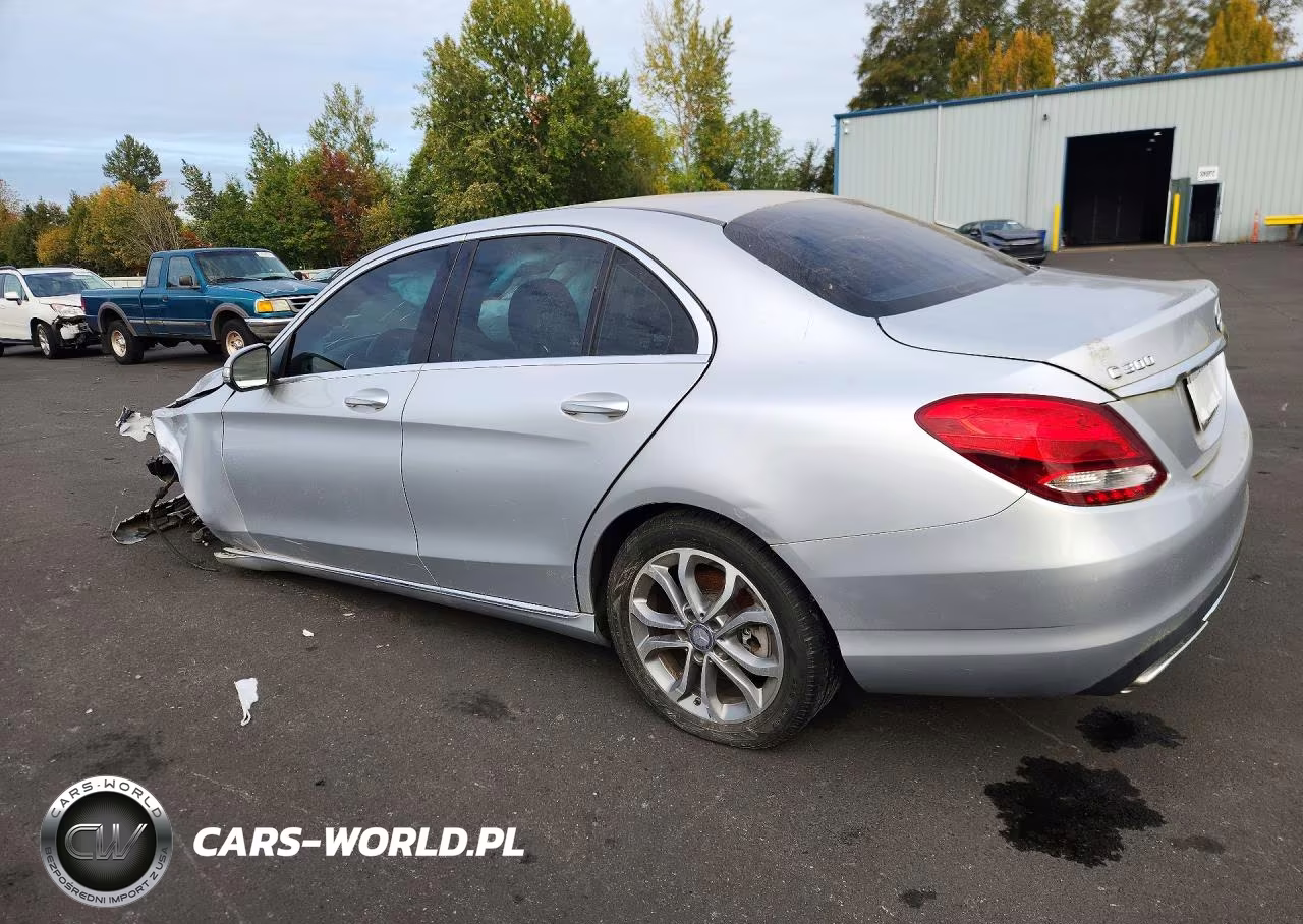 2015 Mercedes-Benz C 300 4Matic VIN:55SWF4KB2FU048641 - 2