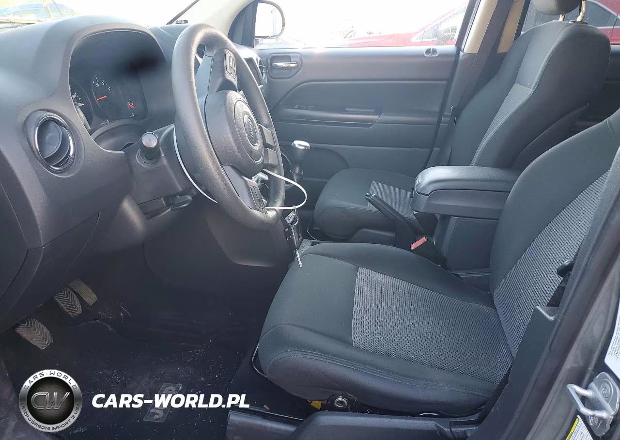 2012 Jeep Compass Sport VIN:1C4NJCBB2CD606190 - 7