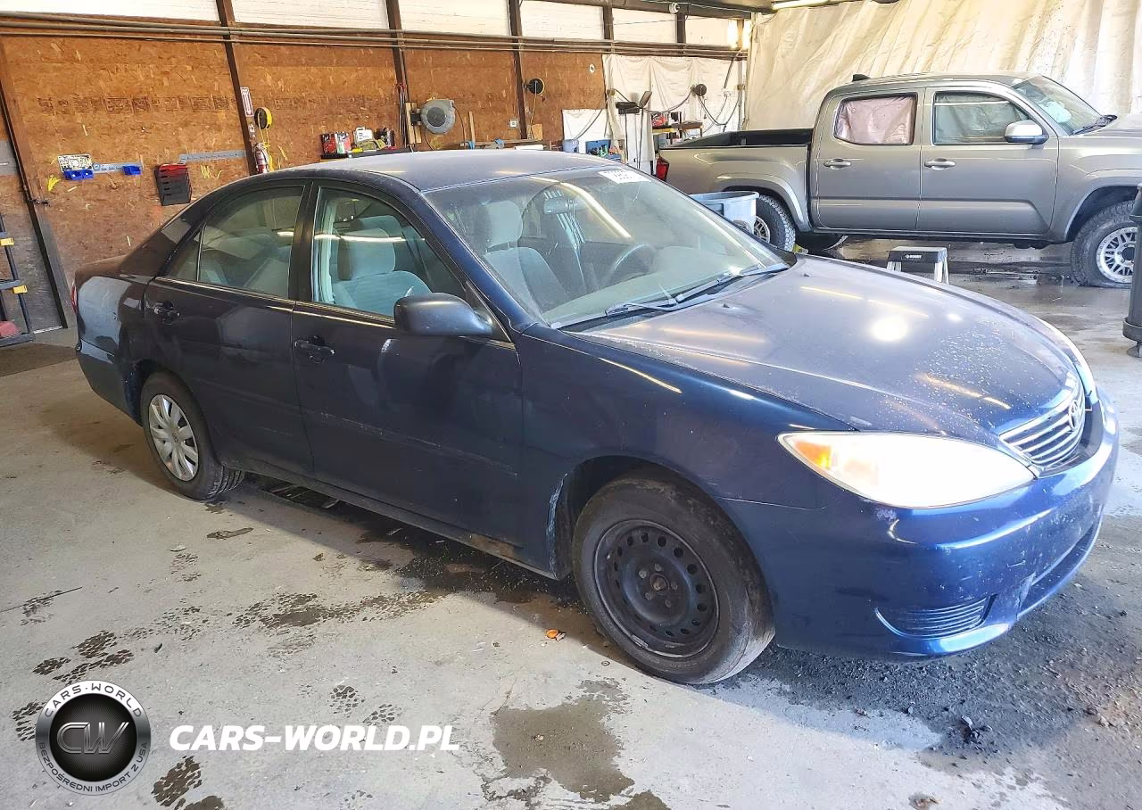 2006 Toyota Camry Le VIN:4T1BE32KX6U134389 - 4