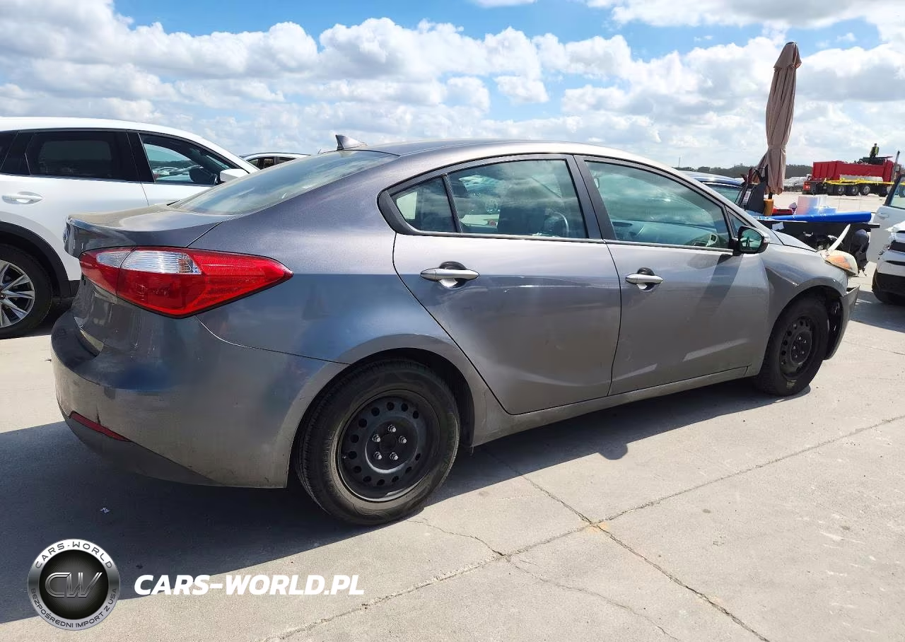2016 Kia Forte Lx VIN:KNAFX4A62G5561908 - 3
