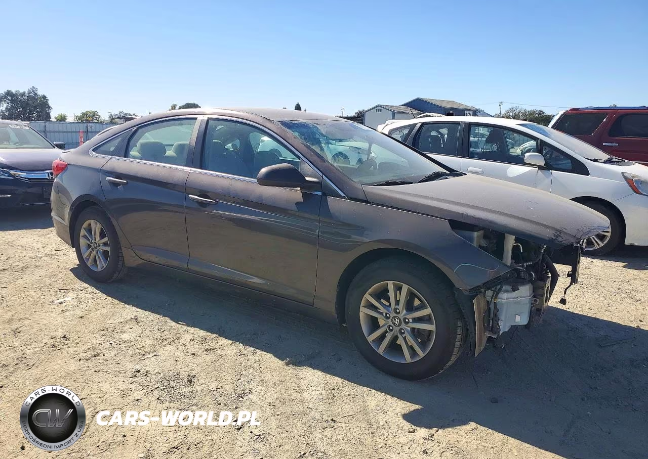 2015 Hyundai Sonata Se VIN:5NPE24AF2FH117147 - 4
