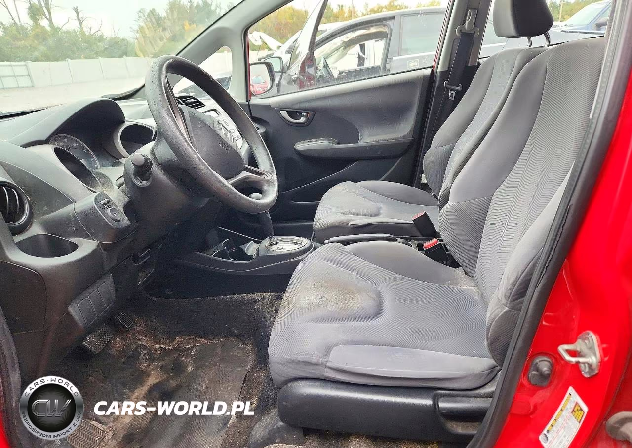 2010 Honda Fit VIN:JHMGE8H20AC014323 - 7