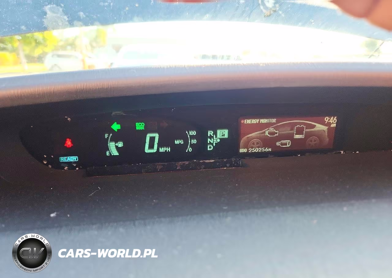 2013 Toyota Prius Two VIN:JTDKN3DUXD1654237 - 9