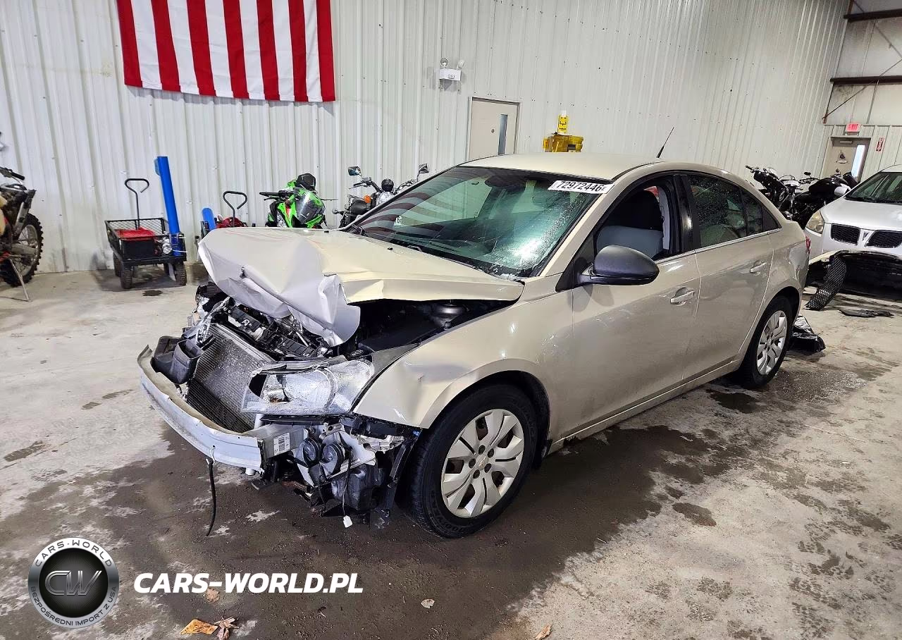 2012 Chevrolet Cruze Ls – zdjęcie 1 z 13
