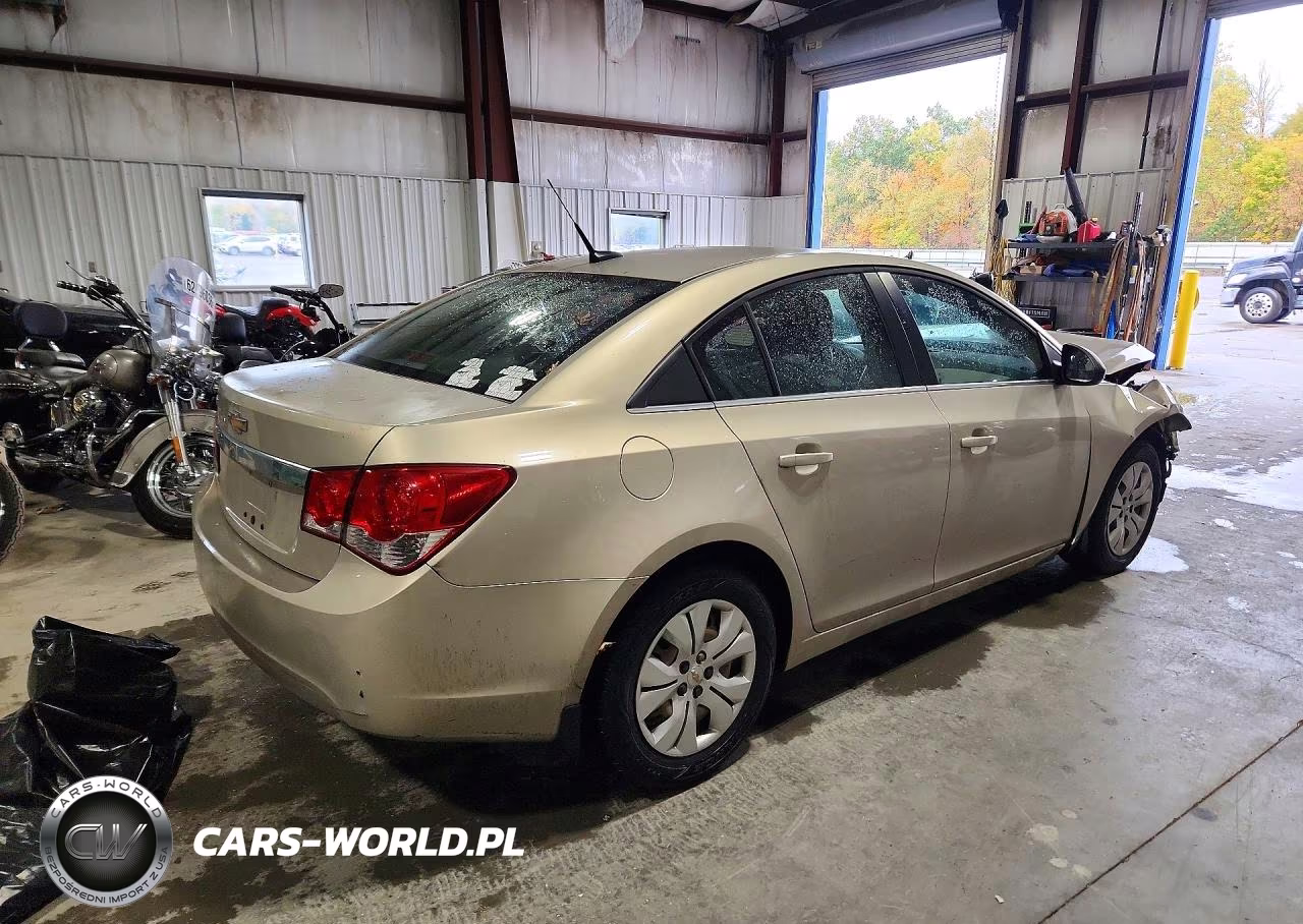 2012 Chevrolet Cruze Ls VIN:1G1PC5SH3C7280121 - 3