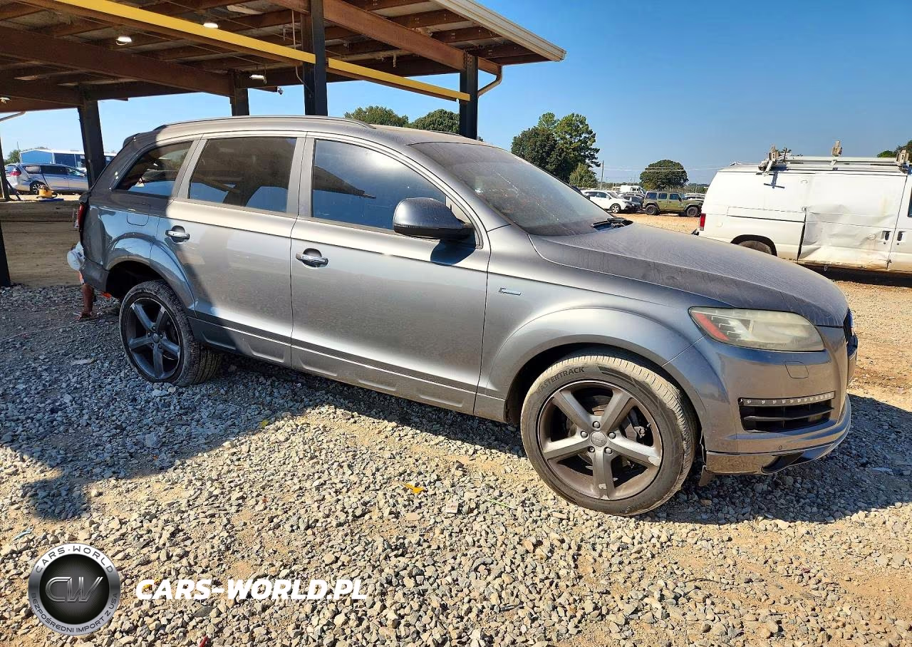 2015 Audi Q7 Premium Plus VIN:WA1LGAFE2FD031649 - 4
