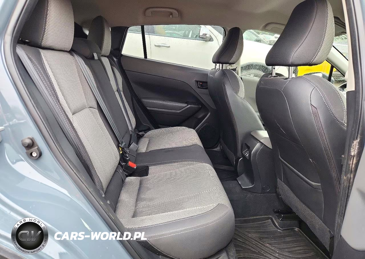 2024 Subaru Crosstrek Premium VIN:JF2GUADC4R8203261 - 11
