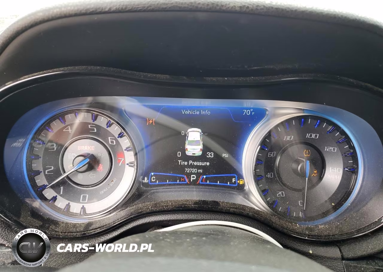 2020 Chrysler 300 S VIN:2C3CCABG3LH120321 - 9