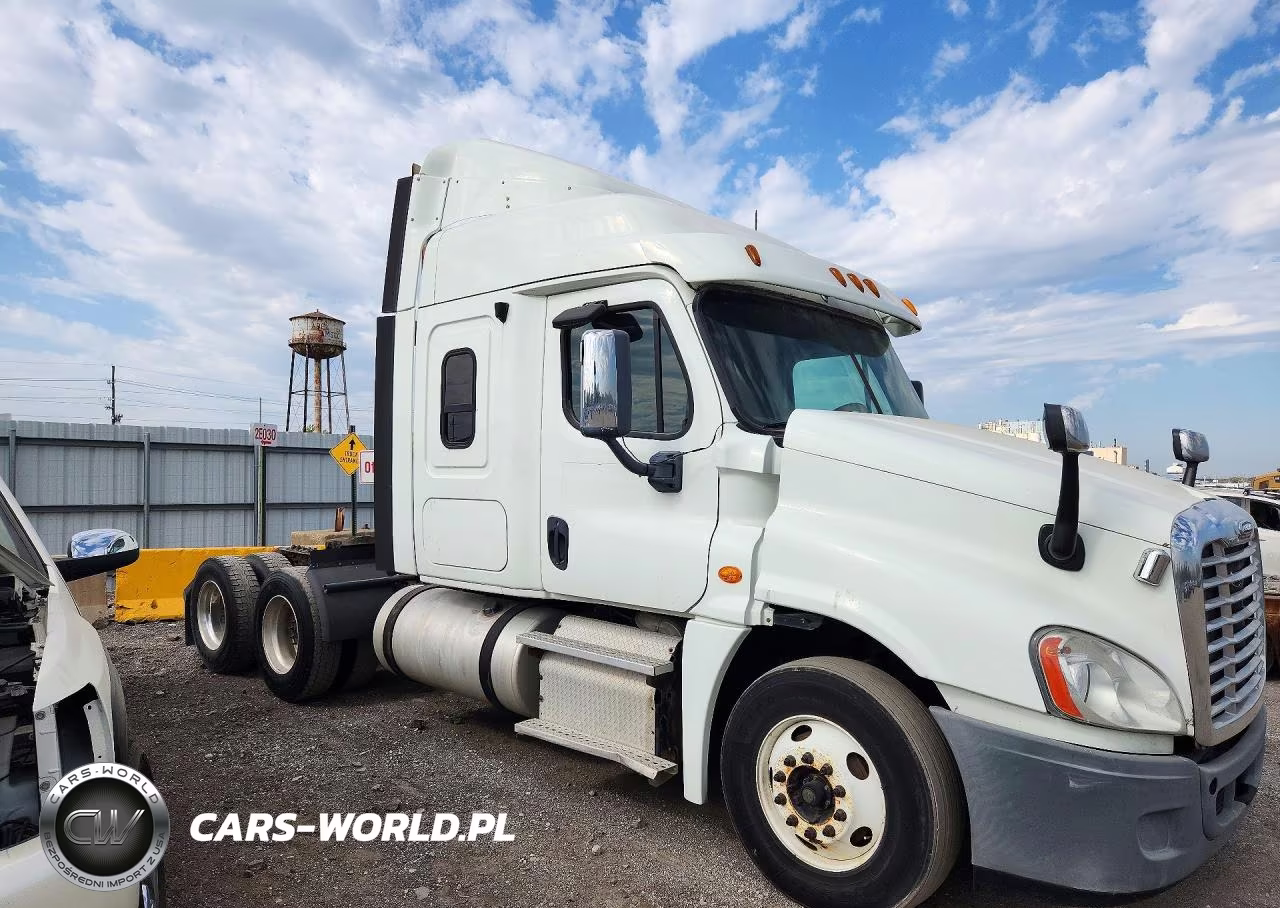 2013 Freightliner Cascadia Semi Truck VIN:1FUJGLDR3DLFF2050 - 4