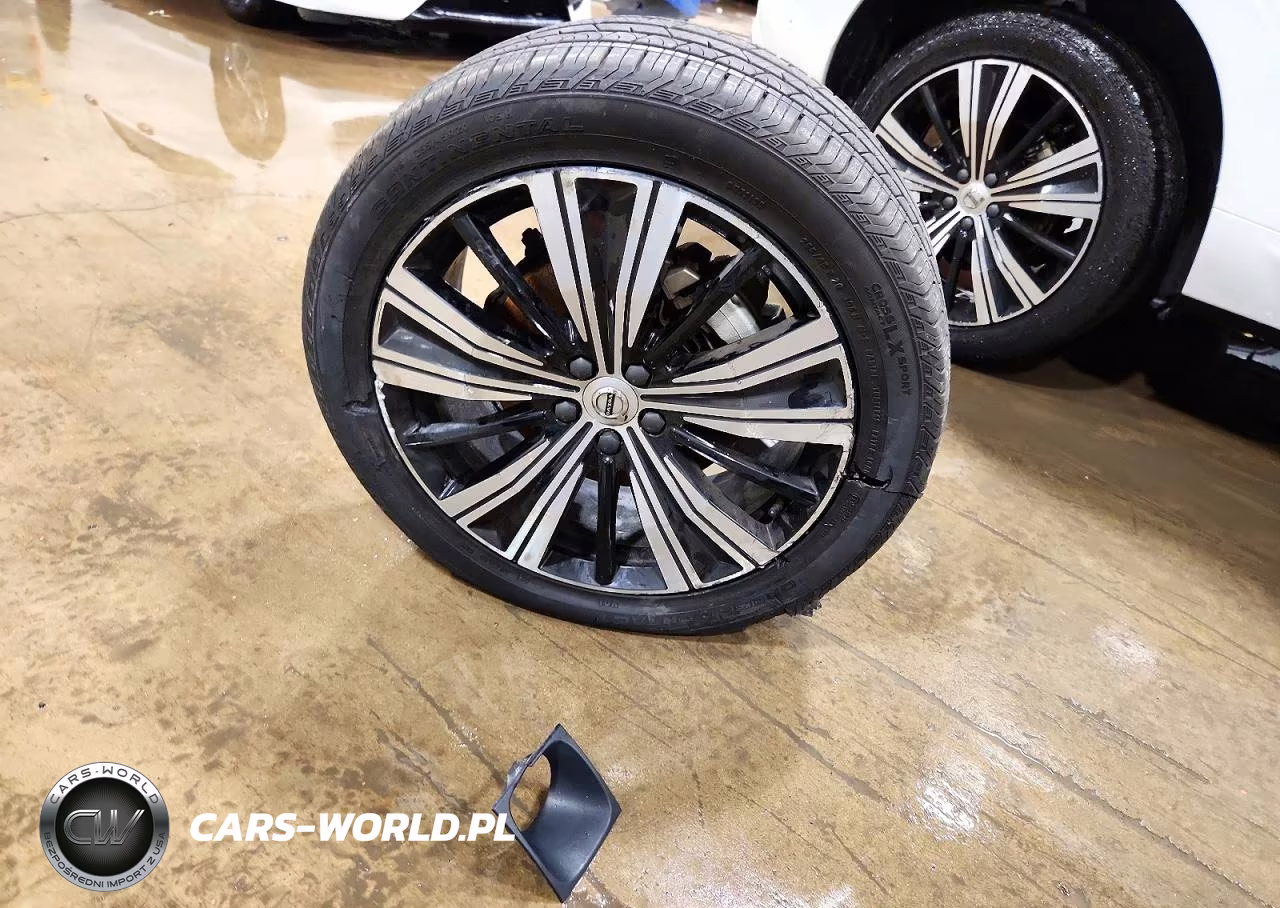 2023 Volvo Xc60 Plus VIN:YV4L12RN6P1294672 - 13