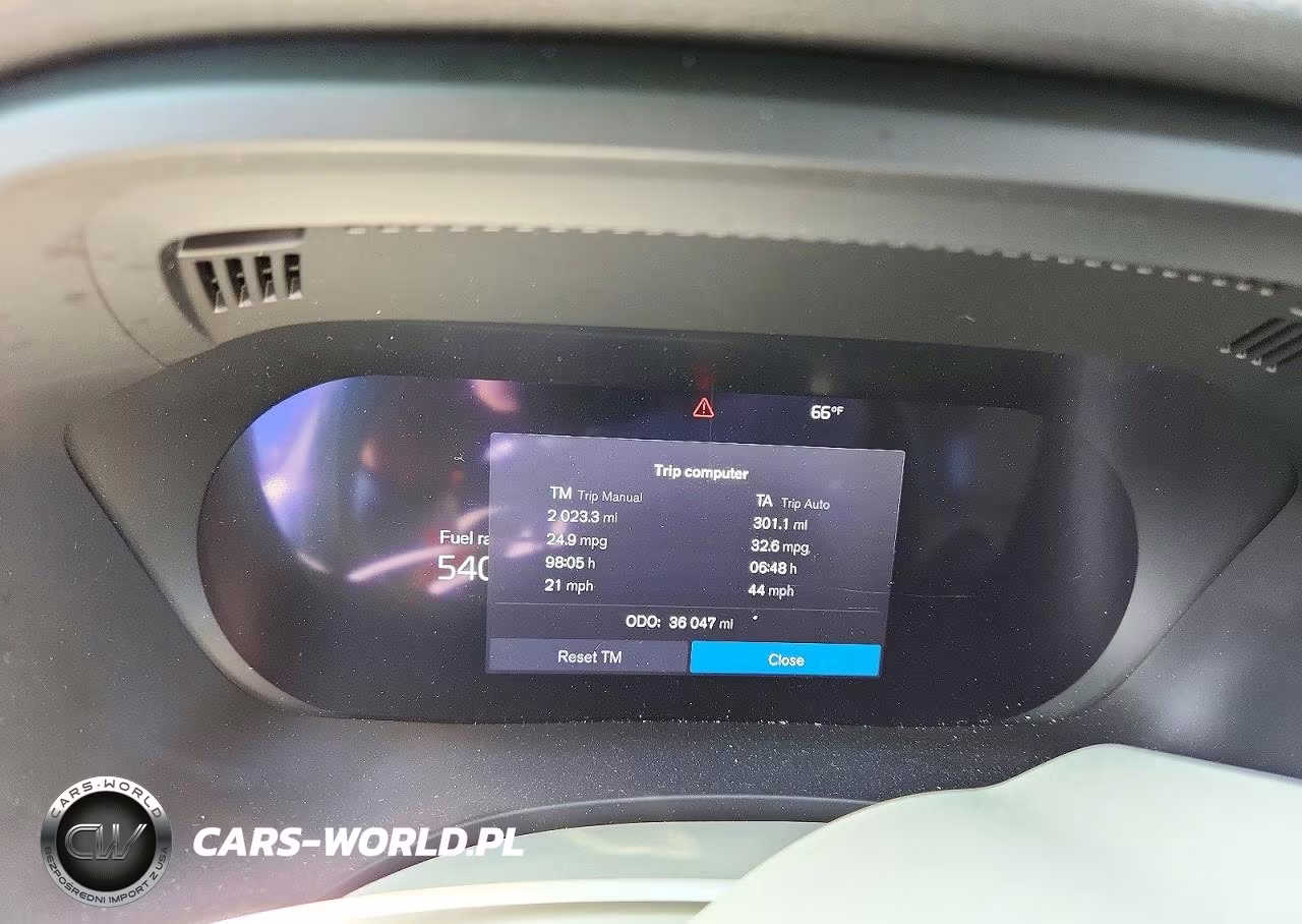 2023 Volvo Xc60 Plus VIN:YV4L12RN6P1294672 - 9