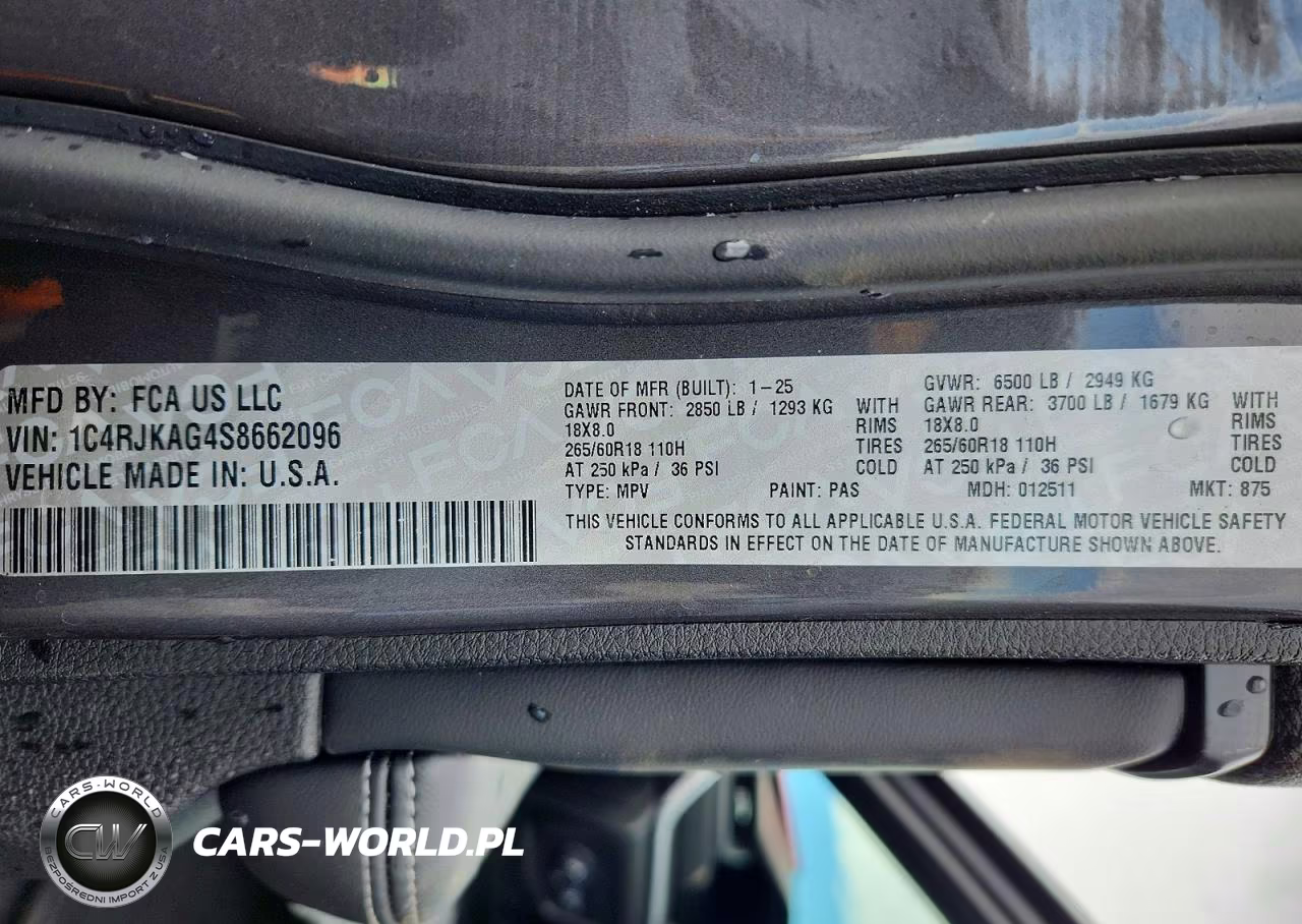2025 Jeep Grand Cherokee L Laredo VIN:1C4RJKAG4S8662096 - 14