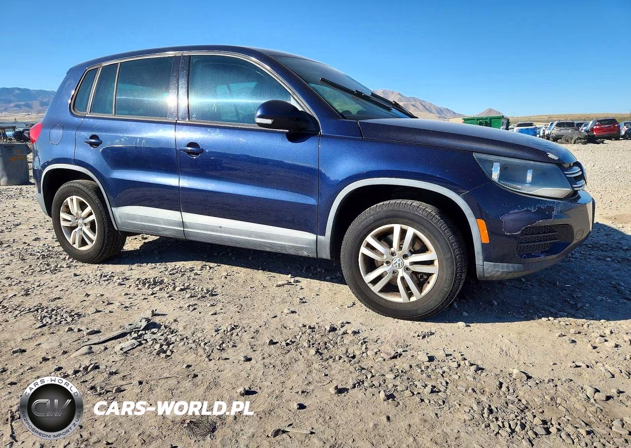 2013 Volkswagen Tiguan S VIN:WVGBV7AX5DW526959 - 4