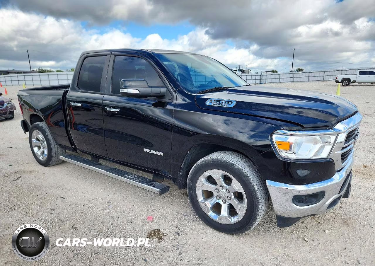 2019 Ram 1500 Big Horn-Lone Star VIN:1C6RREBT3KN568564 - 4