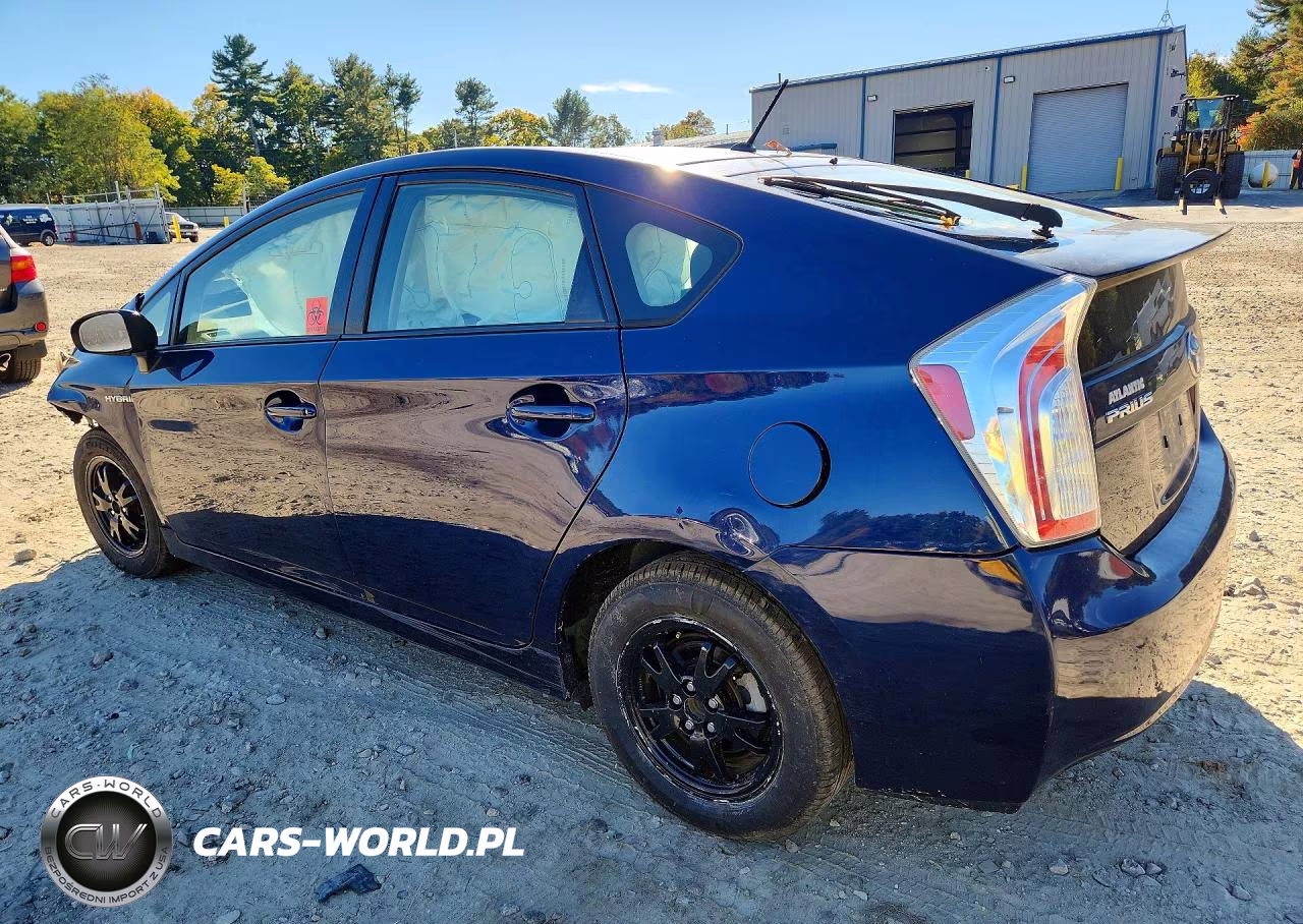 2013 Toyota Prius Two VIN:JTDKN3DU6D1683721 - 2