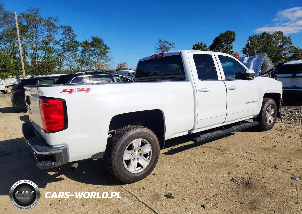 2018 Chevrolet Silverado K1500 Lt VIN:1GCVKREC6JZ191833 - 3