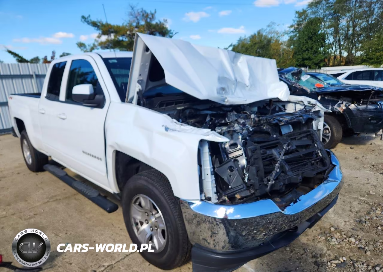 2018 Chevrolet Silverado K1500 Lt VIN:1GCVKREC6JZ191833 - 4