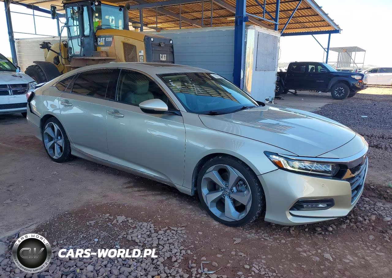 2018 Honda Accord Touring VIN:1HGCV1F98JA059238 - 4