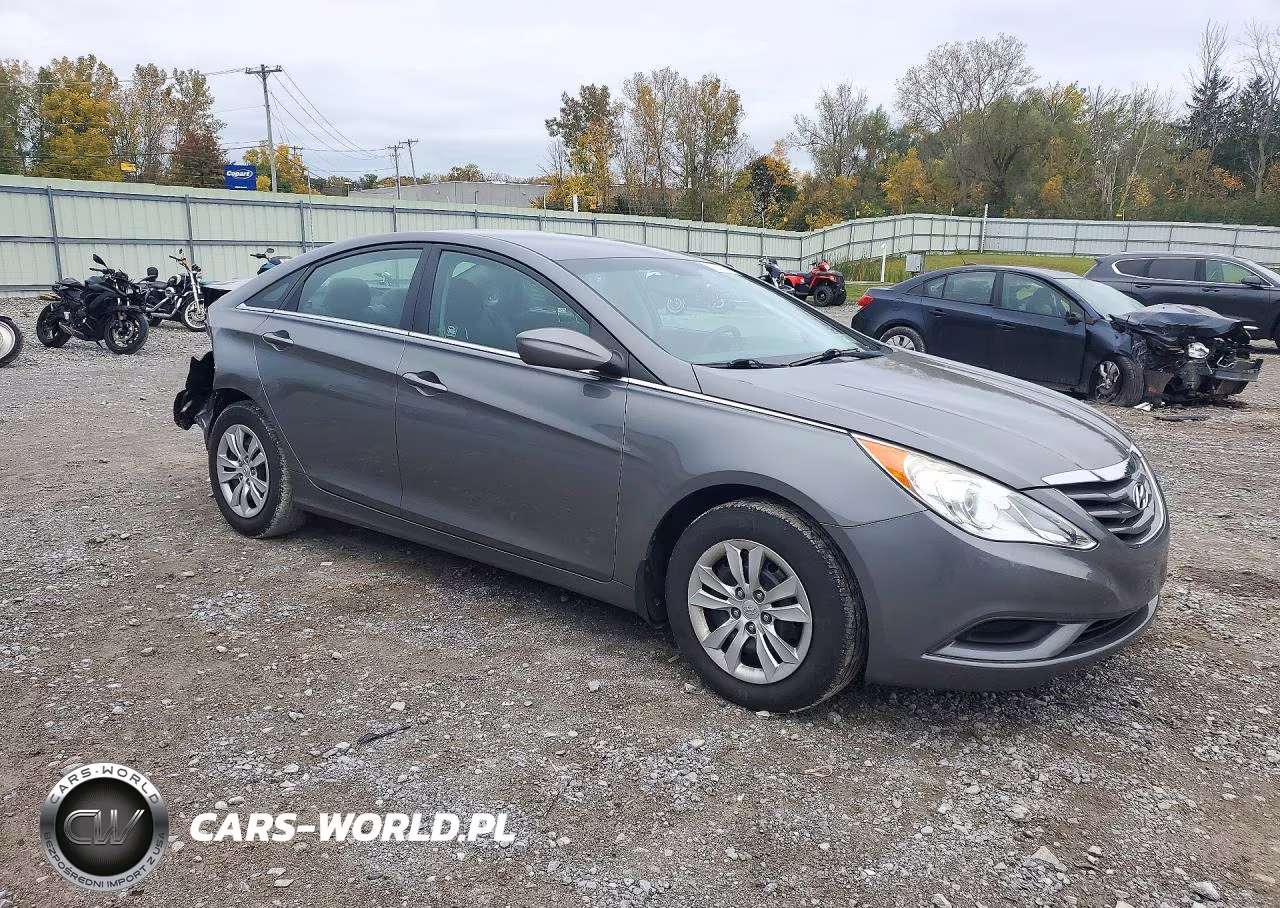 2013 Hyundai Sonata Gls VIN:5NPEB4AC5DH519375 - 4