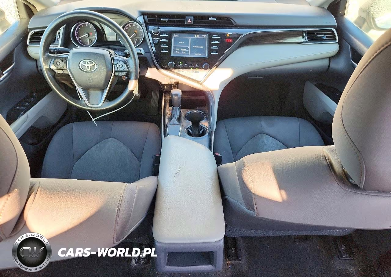 2019 Toyota Camry Le VIN:4T1B11HK3KU203666 - 8