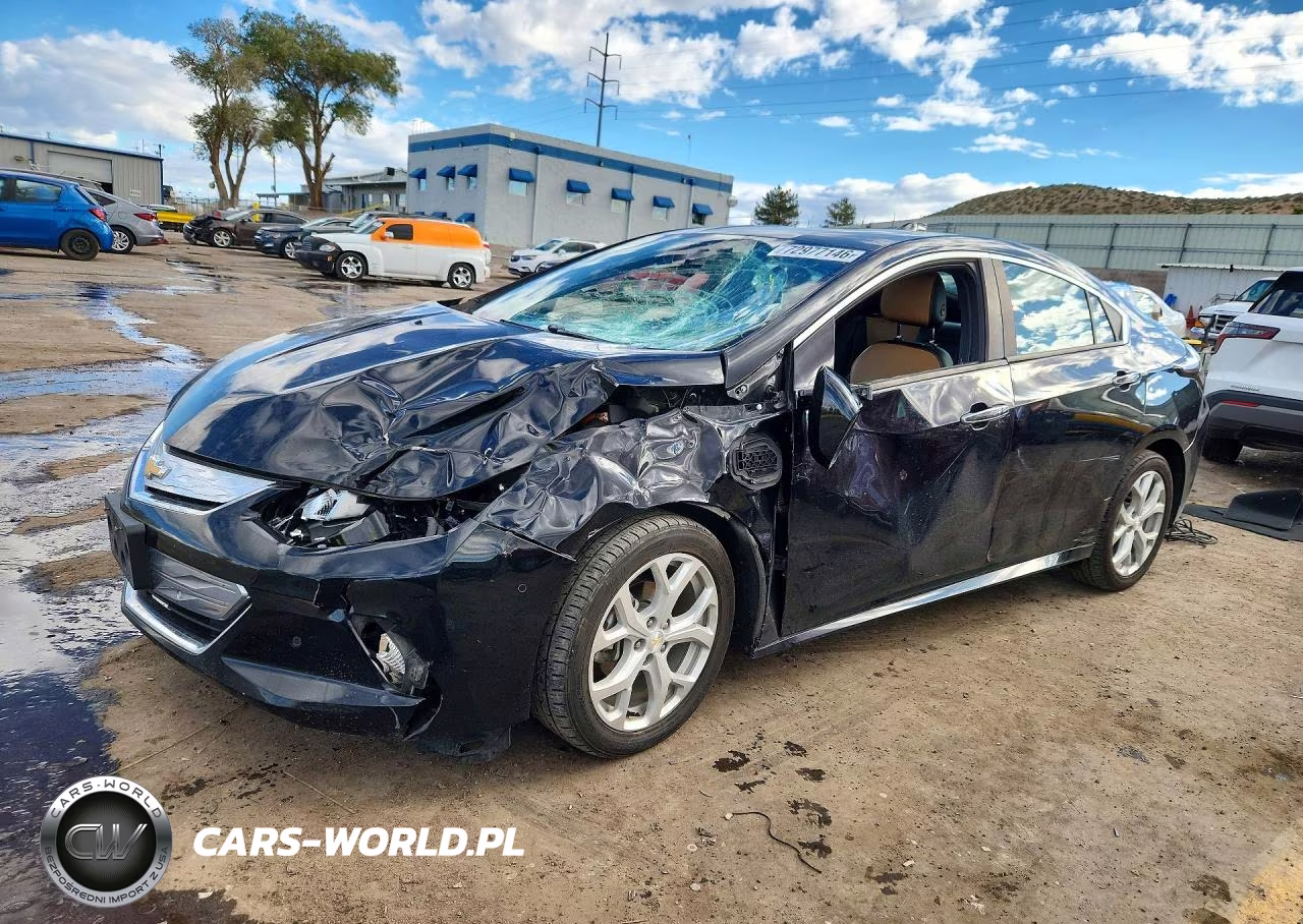 2018 Chevrolet Volt Premier VIN:1G1RB6S50JU113320 - 1