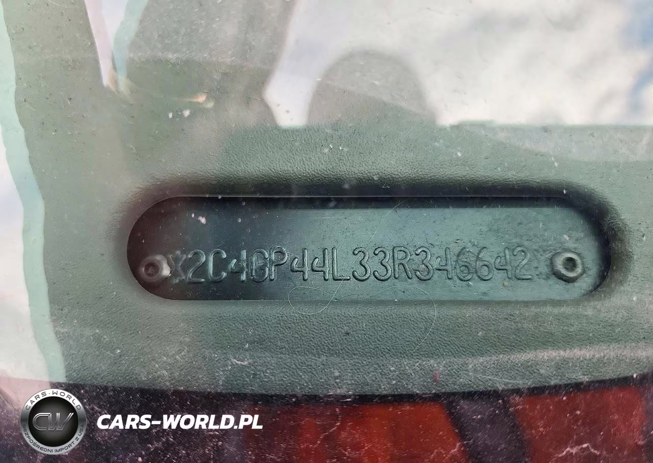 2003 Chrysler Town & Country Lx VIN:2C4GP44L33R346642 - 13