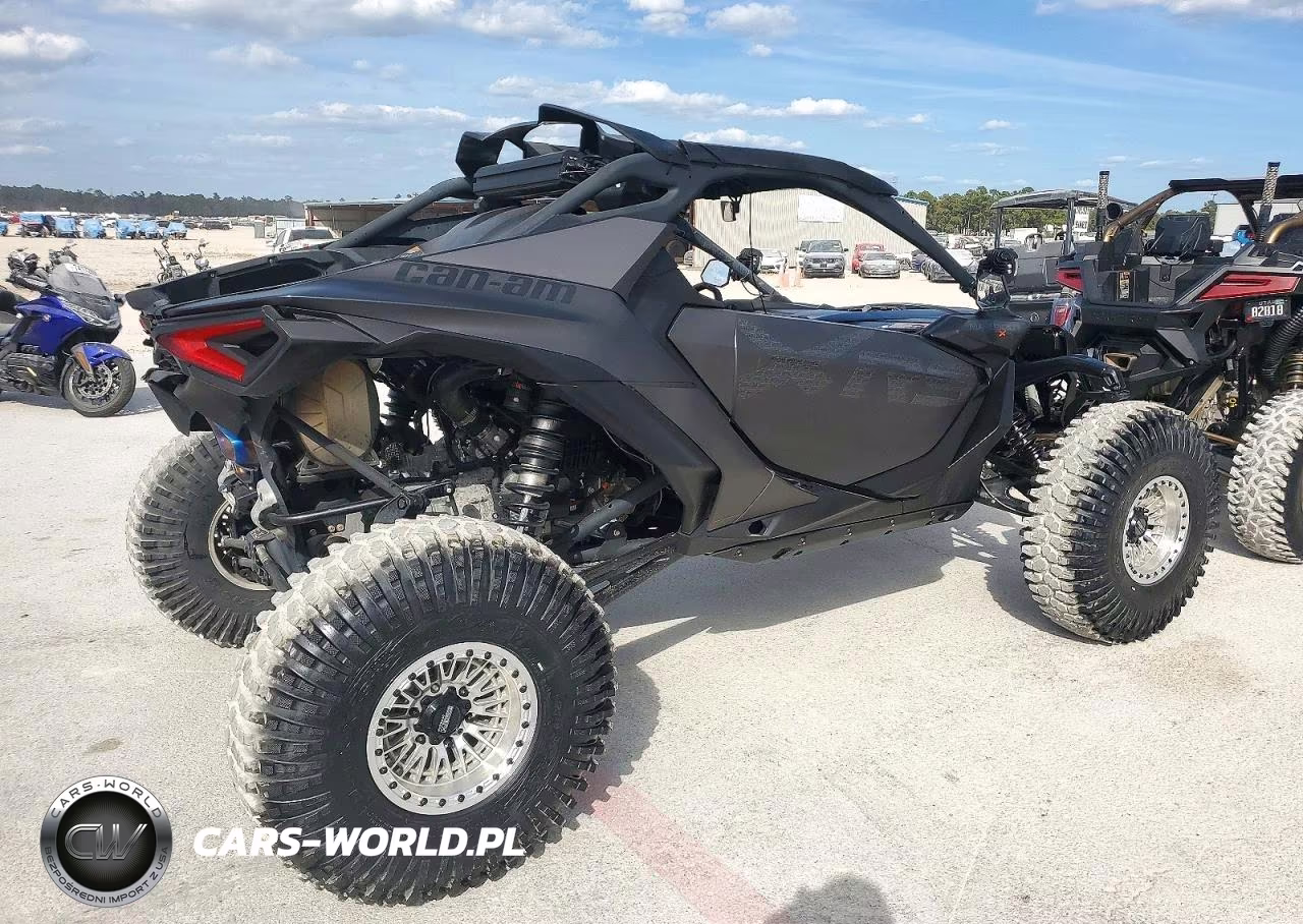2025 Can-Am Maverick R X Rs VIN:3JB8XAT41SE000170 - 4